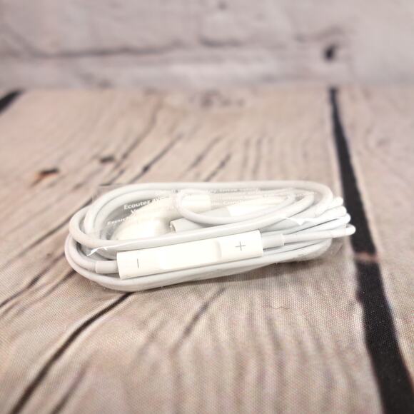 Samsung Corded Earbuds Headphones With Mic - Picture 3 of 4